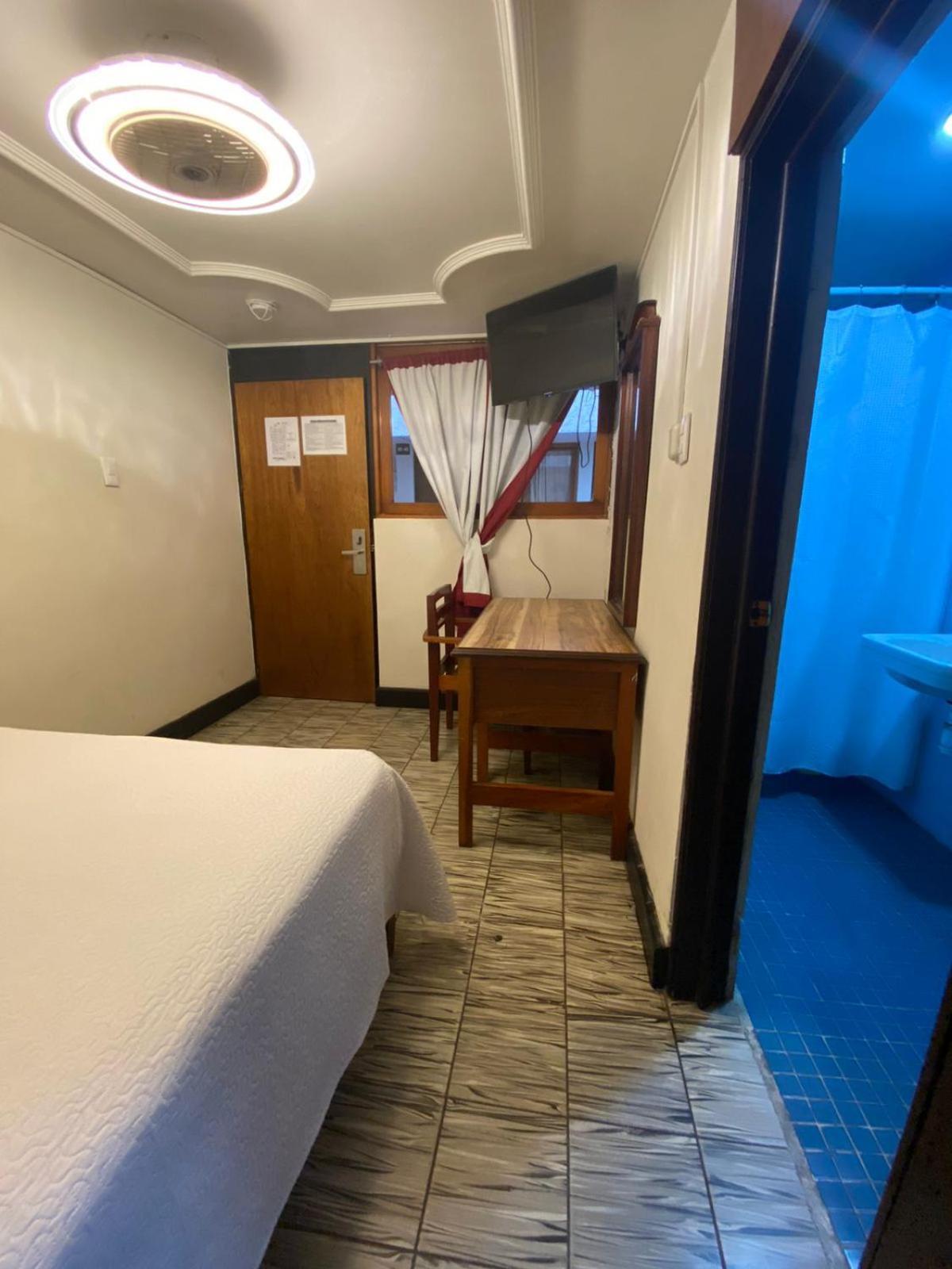 Hotel Flamingos De 古斯曼城 外观 照片